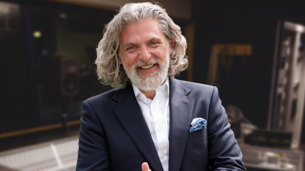 Simon Vumbaca’s Perspective on Technology and Humanity: A Discussion on Italian Radio RSN 4 Simon Vumbaca’s Perspective on Technology and Humanity: A Discussion on Italian Radio RSN - 4